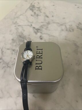 BUREI Women's Black Leather Strap Watch. Working condition. Excellent condition.